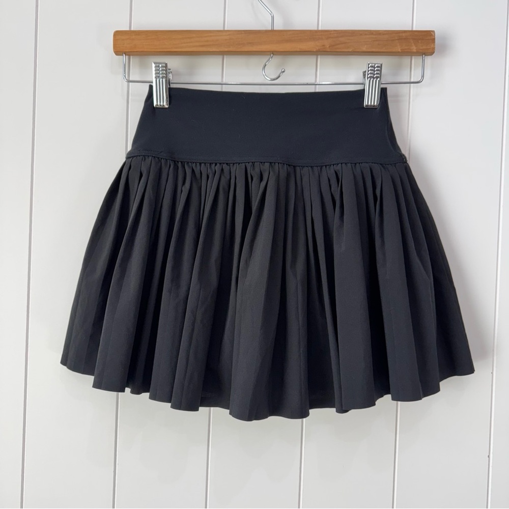 OFFLINE By Aerie Seamless Pleated Flowy Mini Tennis Skirt Skort Black Size XS